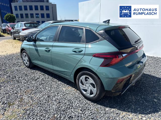 Hyundai / i20 / Grau / / / 