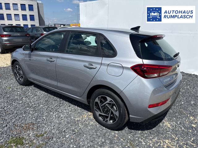 Hyundai / i30 / Grau / / / 