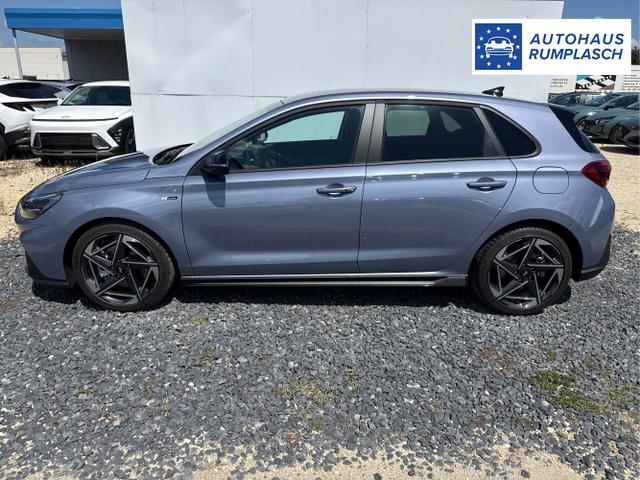 Hyundai / i30 / Grau / / / 