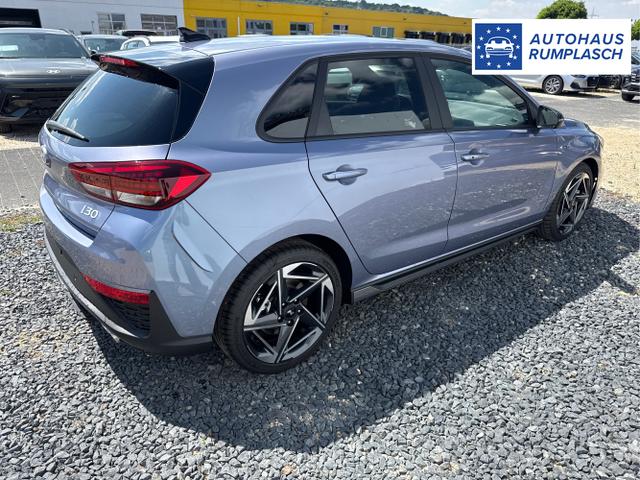 Hyundai / i30 / Grau / / / 