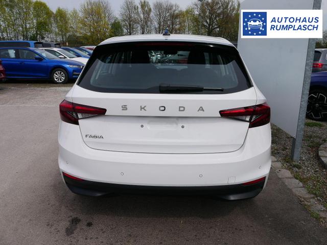 Skoda Fabia Selection 1.0 TSI *NAVI-&Uuml;BER-SMARTLINK*PDC-HI*LED*SHZ*KLIMA*RADIO 