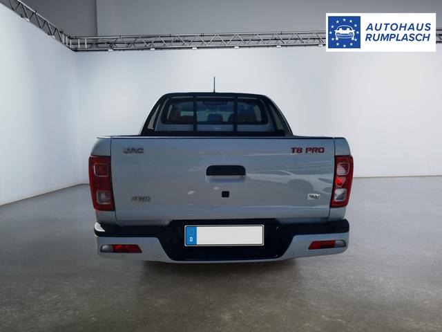 JAC Motors / T8 Pick Up Doppelkabine / Weiß / Pro / / 