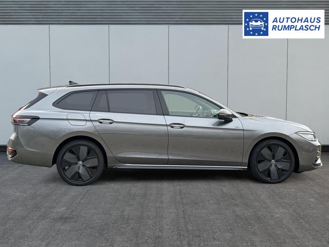 Volkswagen / Passat Variant / Grau / / / 4WD+AHK+PANO+HARMAN+19+BLACK STYLE