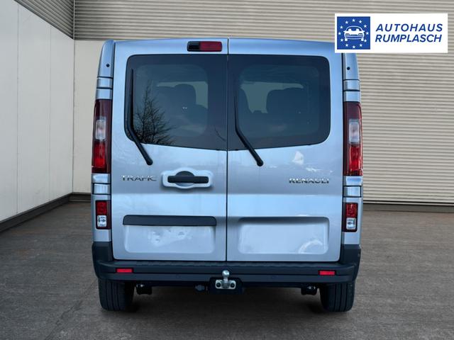 Renault / Trafic / / / / 