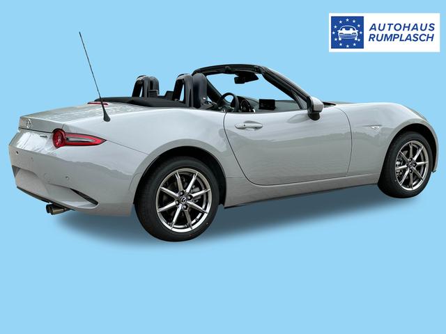 Beispielbilder, ggf. teilweise mit Sonderausstattung