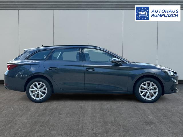 Seat / Leon Sportstourer / Grau / / / 1,5 eTSI DSG+ACC+LED+SHZ+CAM+Licht u. Sicht