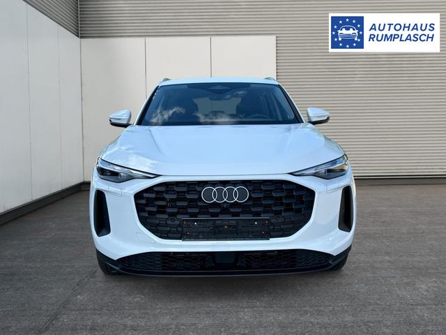 Audi / Q5 / Weiß / / / QUATTRO AHK+NAVI+LED+SHZ+PDC