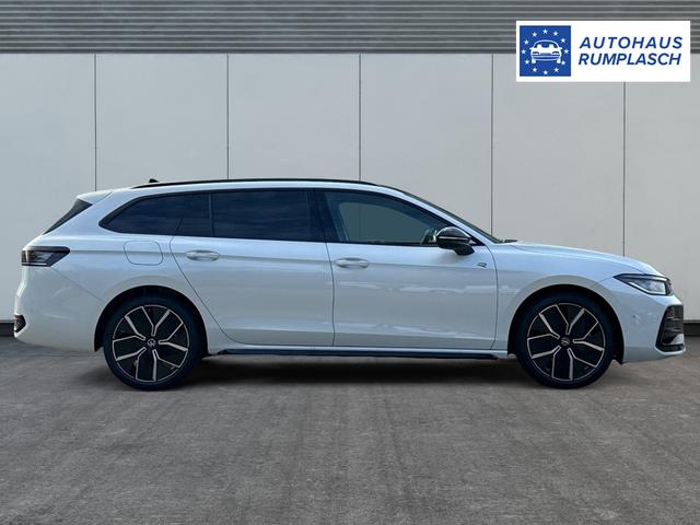 Volkswagen / Passat Variant / Weiß / / / 4WD+SIGNATURE+LEDER+PANO+AHK+DCC+MATRIX