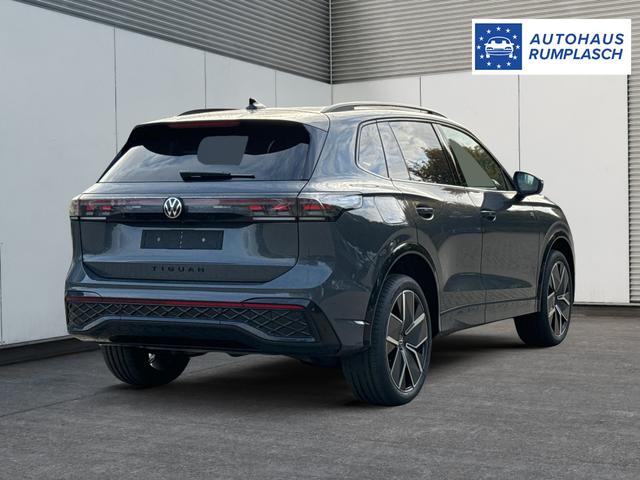 Volkswagen / Tiguan / Grau / / / PANO+HD MATRIX+AHK+NAVI+BLACK STYLE+20 LM+ACC