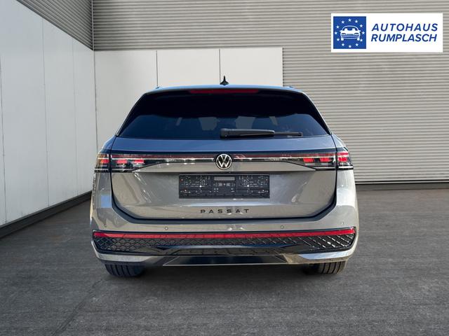 Volkswagen / Passat Variant / Grau / / / 4WD+DSG+AHK+NAVI+HEAD-UP+MATRIX+ACC+BLACK, Beispielbilder, ggf. teilweise mit Sonderausstattung