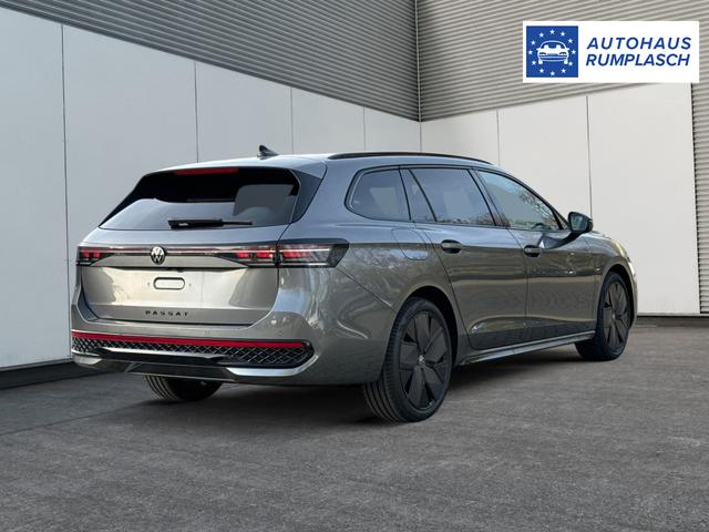 Volkswagen / Passat Variant / Grau / / / AHK+PANO+NAVI+Head-UP+Matrix-LED+ACC