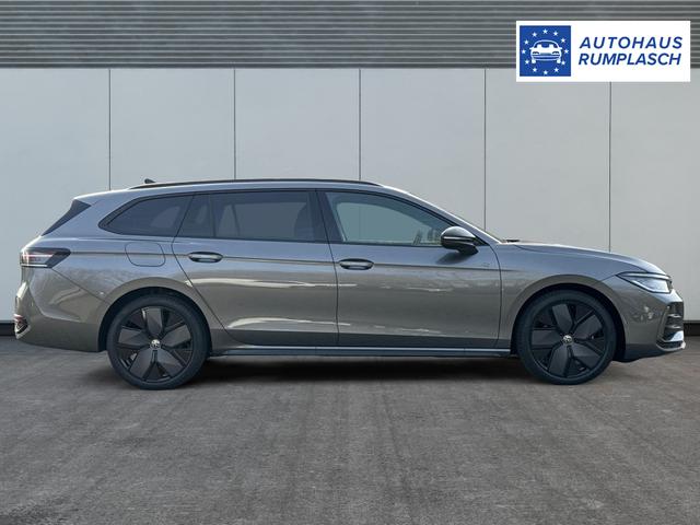 Volkswagen / Passat Variant / Grau / / / AHK+PANO+NAVI+Head-UP+Matrix-LED+ACC