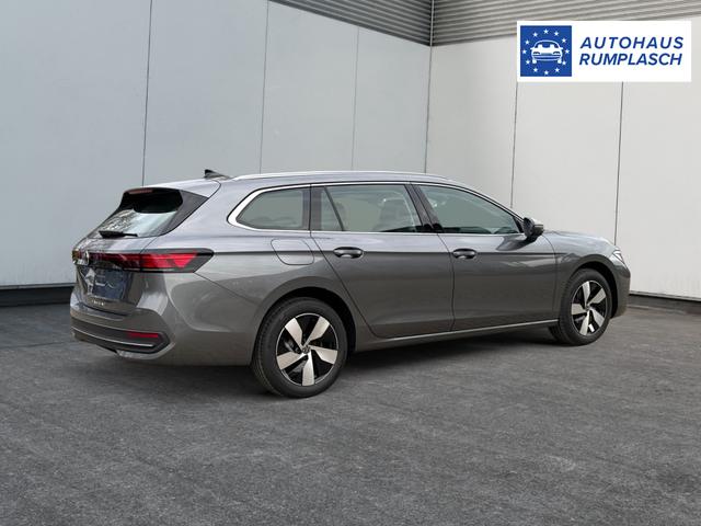 Volkswagen / Passat Variant / Grau / / / DSG+AHK+MASSAGE+NAVI+ACC+KAMERA+LED+17 ALU