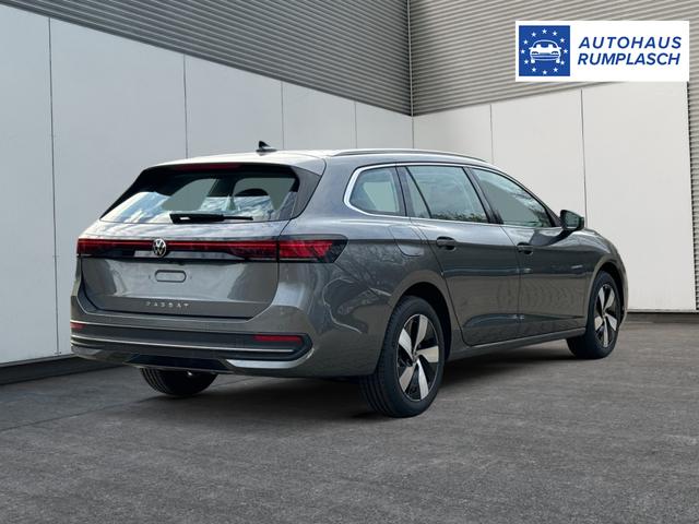 Volkswagen / Passat Variant / Grau / / / DSG+AHK+MASSAGE+NAVI+ACC+KAMERA+LED+17 ALU