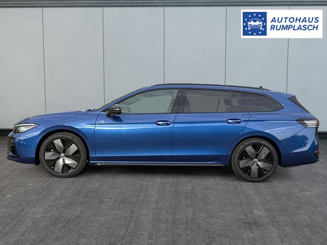 Volkswagen / Passat Variant / Blau / / / 4WD+BLACK+PANO+AHK+DCC+MATRIX+HARMAN