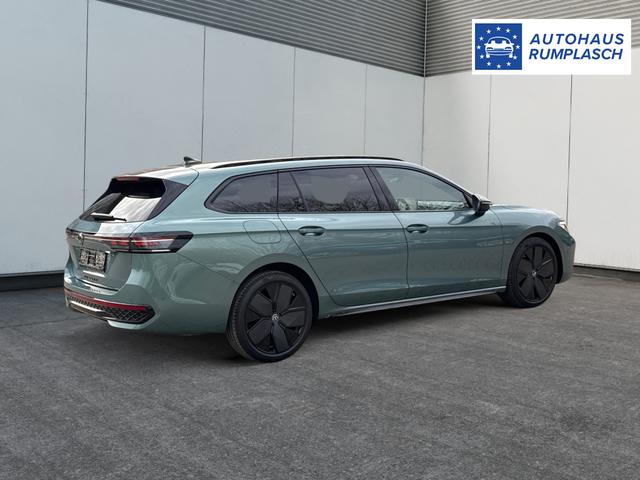 Volkswagen / Passat Variant / Gr&uuml;n / / / 4WD+BLACK+PANO+AHK+DCC+MATRIX+HARMAN