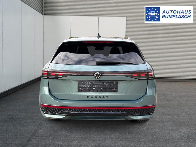 Volkswagen / Passat Variant / Gr&uuml;n / / / 4WD+BLACK+PANO+AHK+DCC+MATRIX+HARMAN