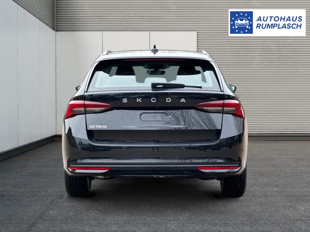 Skoda / Octavia Combi / Schwarz / / / AHK+KAMERA+ACC+EL. HECKKL+SHZ