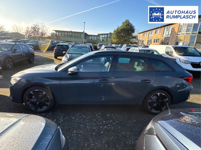 Cupra / Leon Sportstourer / Blau / / / ST eHK+KAMERA+SHZ+ACC+LED+18 LM+PDC