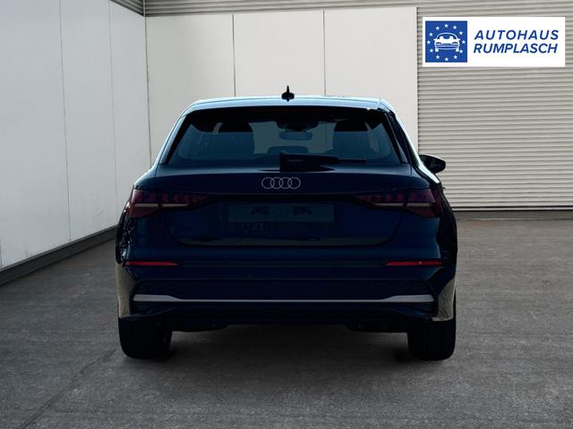 Audi / A3 Sportback / Schwarz / / / ACC+KAMERA+SHZ+LED+16LM+APP