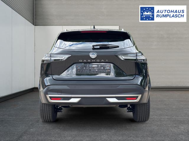 Nissan / Qashqai / Schwarz / / / EL.HECKKL+HEAD-UP+KAMERA+ACC+PDC+SHZ+LED , Beispielbilder, ggf. teilweise mit Sonderausstattung