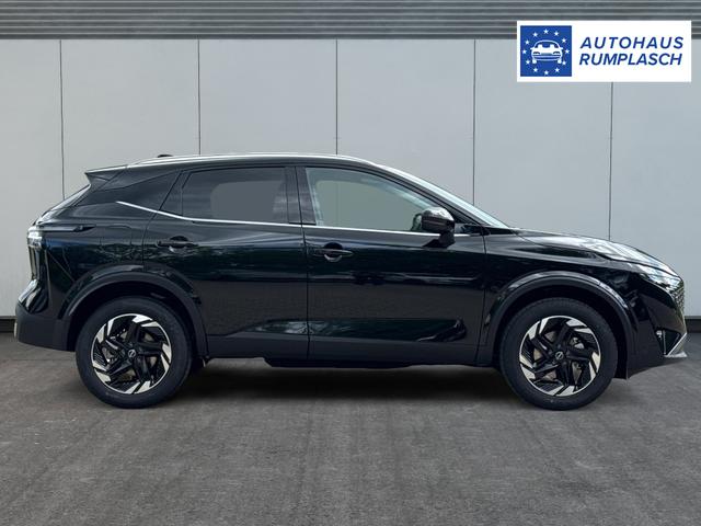 Nissan / Qashqai / Schwarz / / / EL.HECKKL+HEAD-UP+KAMERA+ACC+PDC+SHZ+LED , Beispielbilder, ggf. teilweise mit Sonderausstattung
