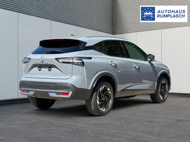 Nissan / Qashqai / Grau / / / EL.HECKKL+HEAD-UP+KAMERA+ACC+PDC+SHZ+LED , Beispielbilder, ggf. teilweise mit Sonderausstattung
