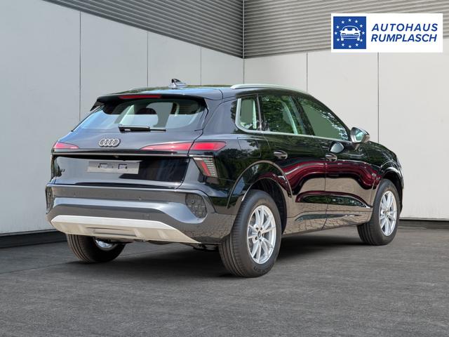 Audi / Q3 / Schwarz / / / KAMERA+NAVI+PDC+EL.HECKKL.+LED+17LM