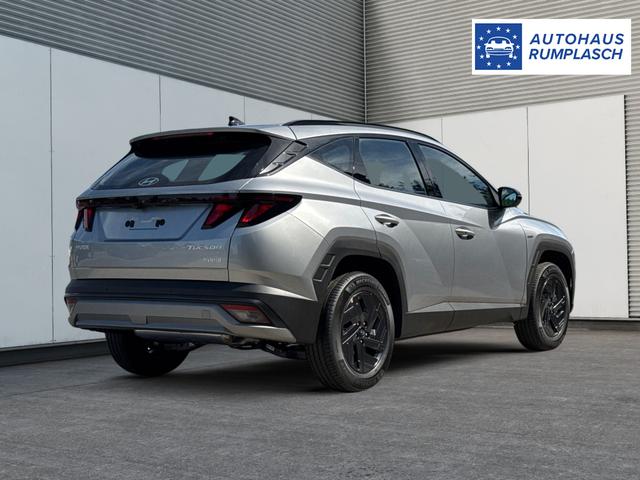 Hyundai / TUCSON / Silber / / / Hybrid NAVI+KAMERA+SHZ+LED+TEMPOMAT+17 ALU+PDC, Beispielbilder, ggf. teilweise mit Sonderausstattung