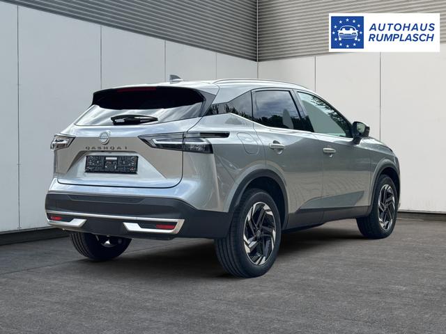 Nissan / Qashqai / Silber / / / KAMERA+ACC+PDC+EL.HECKKL.+SHZ+LED , Beispielbilder, ggf. teilweise mit Sonderausstattung