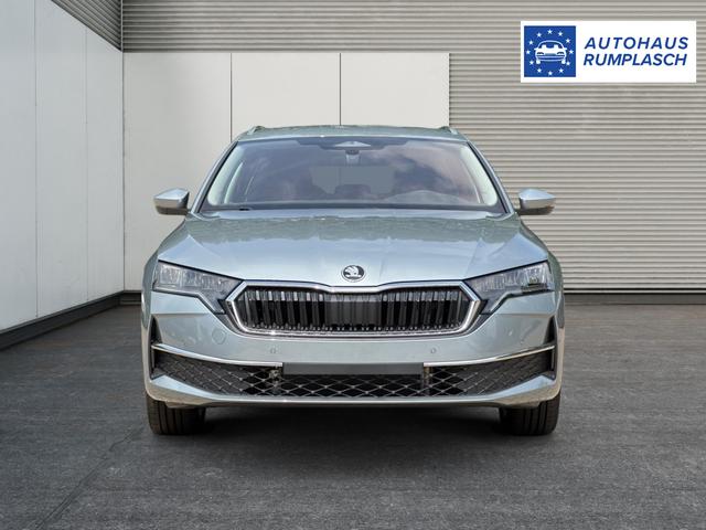 Skoda / Octavia Combi / Silber / / / ACC+AHK+eHK+KAM+PDC+LED+17 ALU+SHZ, Beispielbilder, ggf. teilweise mit Sonderausstattung