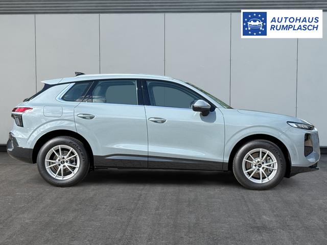 Audi / Q3 / Grau / / / KAMERA+NAVI+PDC+EL.HECKKL.+LED+17LM