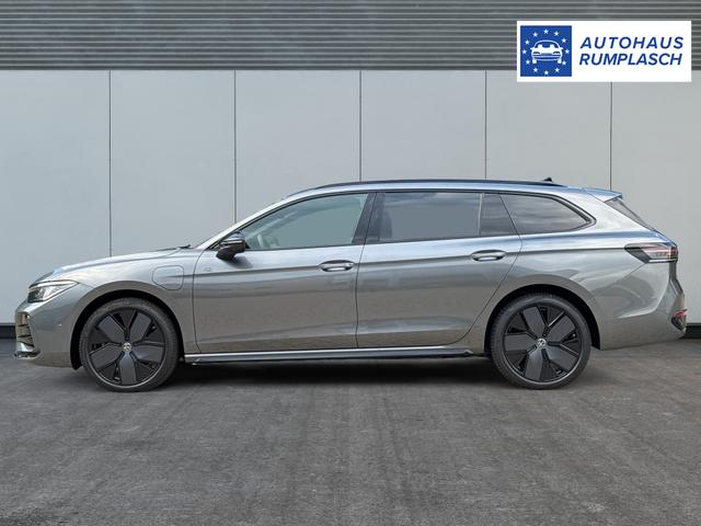 Volkswagen / Passat Variant / / / / LEDER+PANO+AHK+MATRIX+eHK+360 KAM+NAVI+HUD, Beispielbilder, ggf. teilweise mit Sonderausstattung