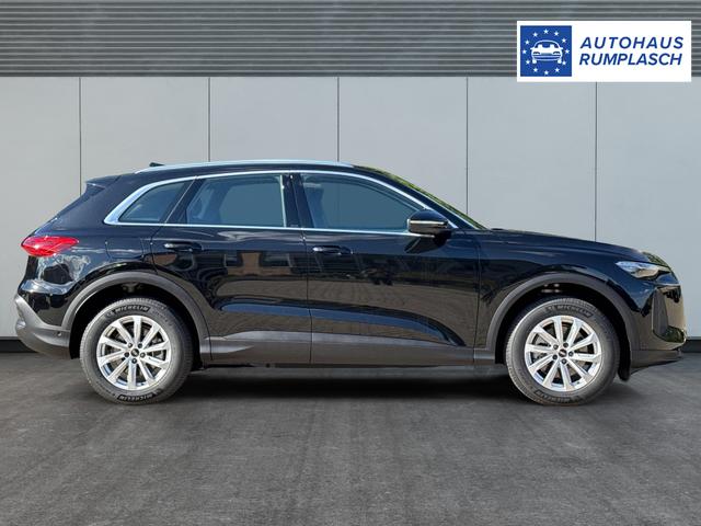 Audi / Q5 / Schwarz / / / QUATTRO+NAVI+KAMERA+AHK+PANO+SHZ+PDC+ACC, Beispielbilder, ggf. teilweise mit Sonderausstattung
