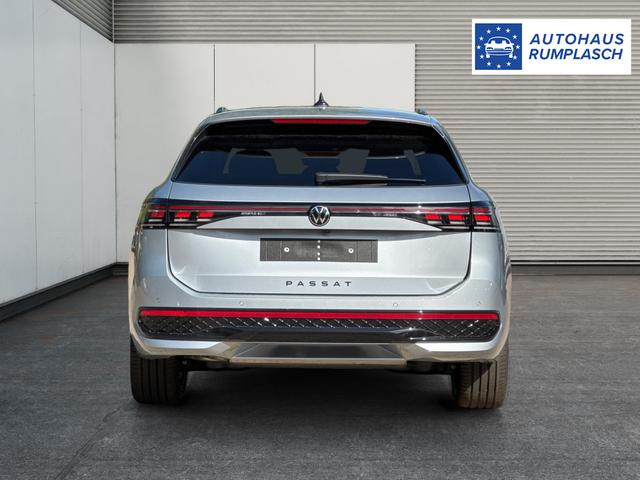 Volkswagen / Passat Variant / Silber / / / LEDER+PANO+AHK+MATRIX+eHK+360 KAM+NAVI+HUD, Beispielbilder, ggf. teilweise mit Sonderausstattung