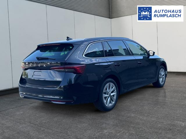 Skoda / Octavia Combi / Schwarz / / / ACC+AHK+eHK+KAM+PDC+LED+17 ALU+SHZ, Beispielbilder, ggf. teilweise mit Sonderausstattung