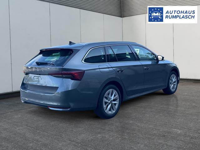 Skoda / Octavia Combi / Grau / / / ACC+AHK+eHK+KAM+PDC+LED+17 ALU+SHZ