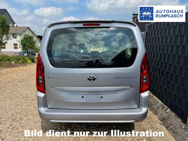 Toyota Proace City Verso 1.2 Medium Family 