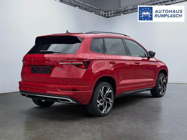 Neue Skoda Karoq Sportline top Austastung 