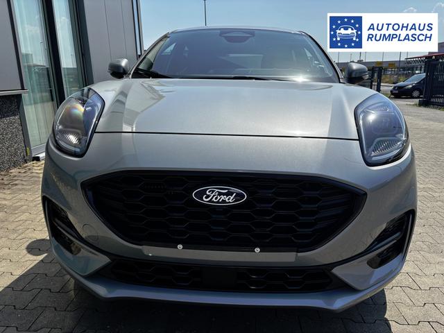 Ford Puma ST-Line 1.0 EcoBoost 125PS AUTOMATIK, SOLAR-SILVER Metallic, Elektr. Heckklappe, Key-Frey-System, Spiegel anklappbar, Induktives Laden, 17" Alu, NAVIGATION, Klimaautomatik, Privacy-Glas, Parksensoren hinten, Rückfahrkamera, Tempomat, Sportfahrwerk 