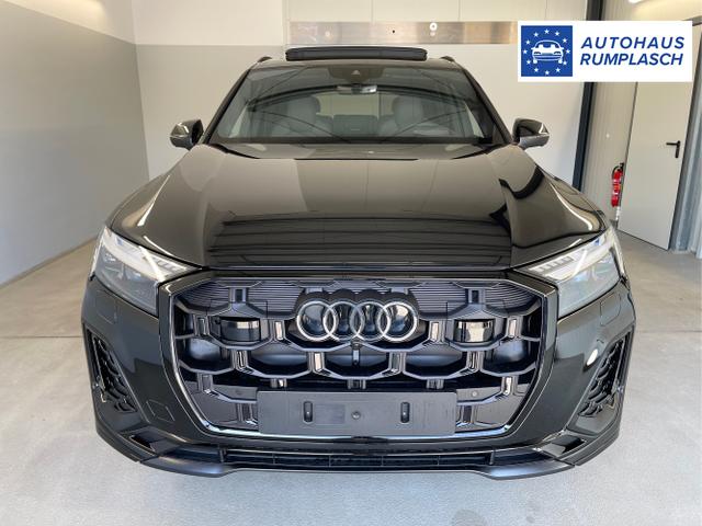 Audi / Q7 / Schwarz / / / 50 TDI Fahrwerkspaket+Standheizung