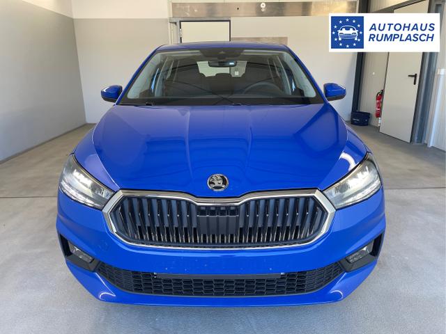 Skoda / Fabia / Blau / / / 115PS App Connect