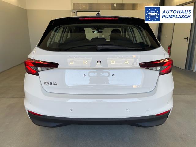 Skoda / Fabia / Weiß / / / 115PS App Connect