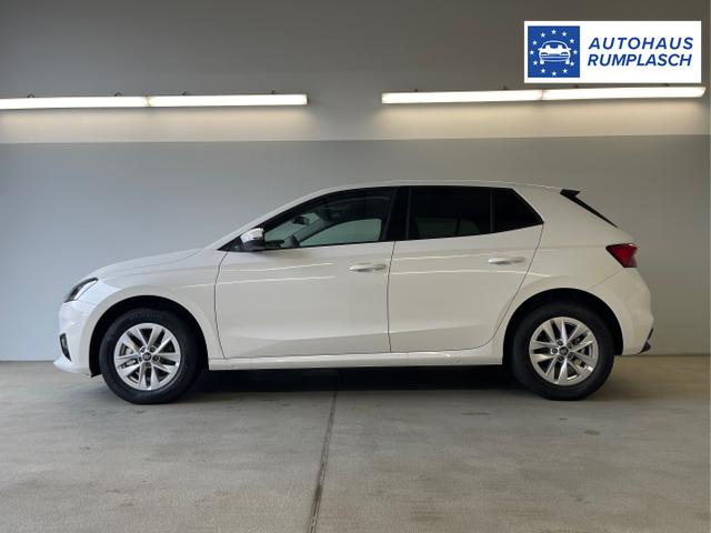 Skoda / Fabia / Weiß / / / 115PS DSG AHK+Kamera