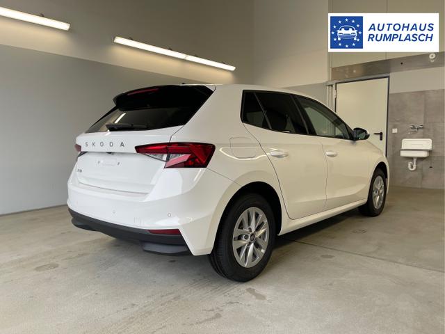 Skoda / Fabia / Weiß / / / 115PS DSG AHK+Kamera