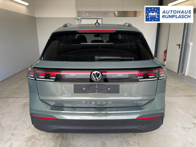 Volkswagen / Tiguan / Grün / / / eHybrid DSG 360°+Navi+Kessy+AHK