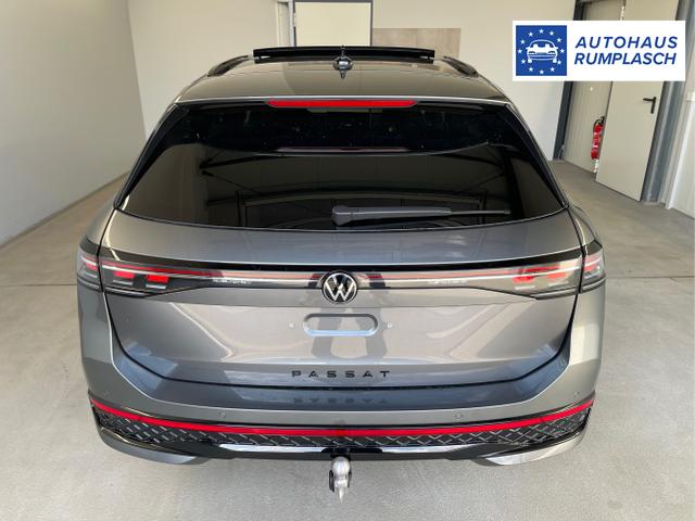 Volkswagen / Passat Variant / Grau / / / 265PS AHK+Pano+Harman Kardon