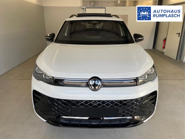 Volkswagen / Tiguan / Weiß / / / 193PS TDI 4M Black+AHK+Stdhz+360°+Leder+IQ.Light+Drive+HUD+Harman+Pano