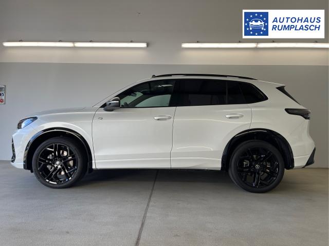 Volkswagen / Tiguan / Weiß / / / 193PS TDI 4M Black+AHK+Stdhz+360°+Leder+IQ.Light+Drive+HUD+Harman+Pano