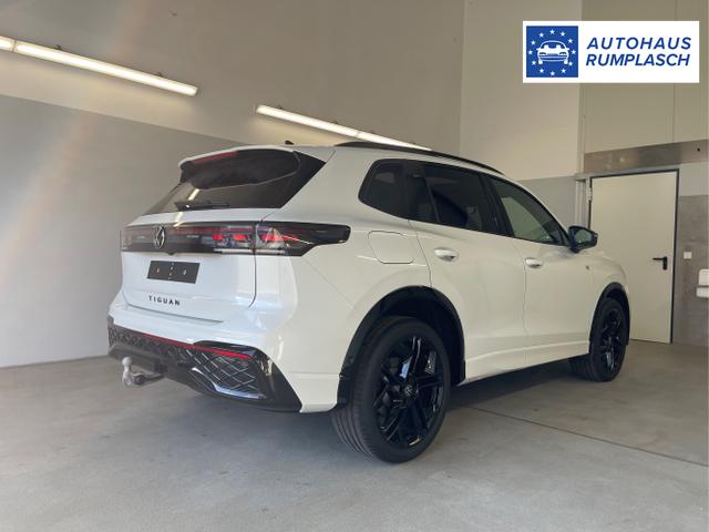 Volkswagen / Tiguan / Weiß / / / 193PS TDI 4M Black+AHK+Stdhz+360°+Leder+IQ.Light+Drive+HUD+Harman+Pano